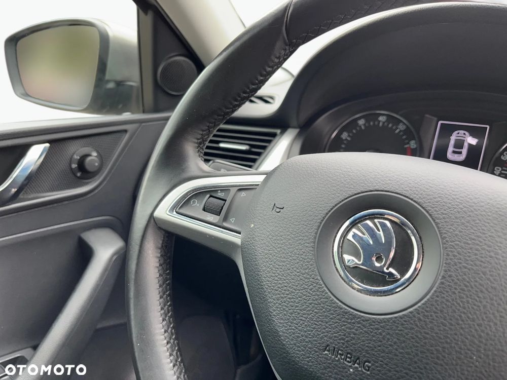Skoda RAPID - 24
