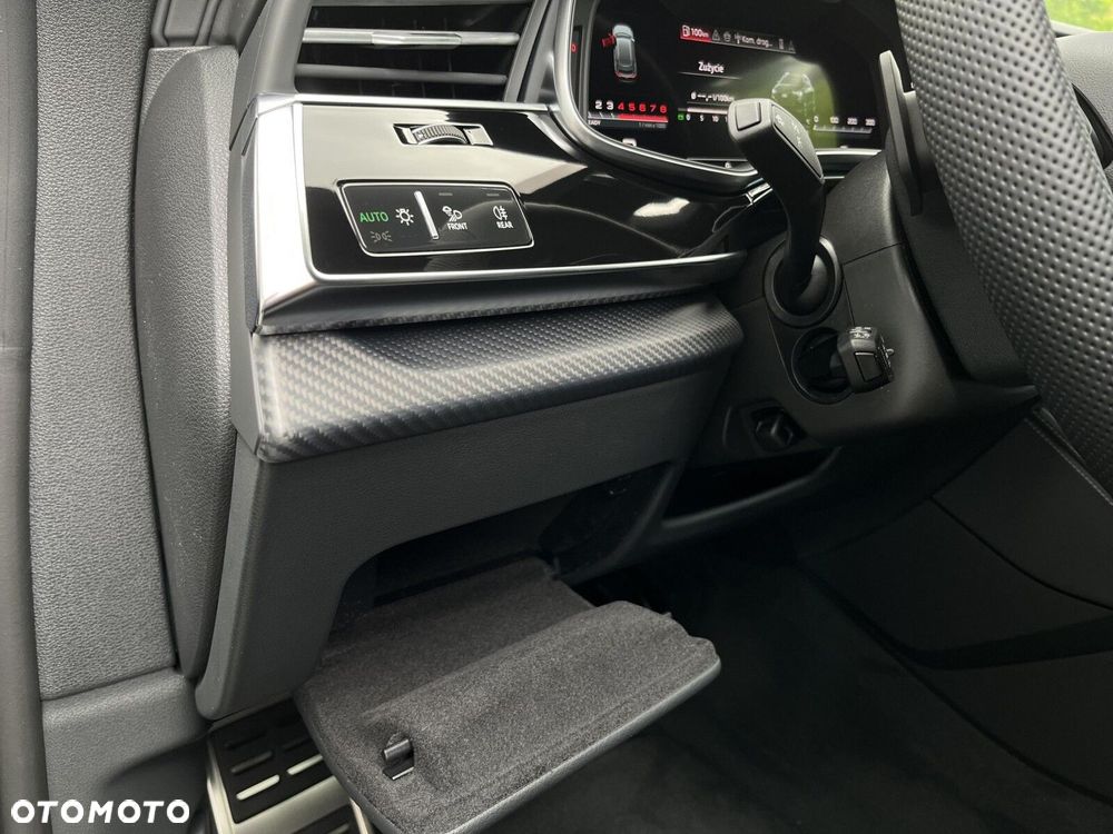 Audi SQ8 - 18