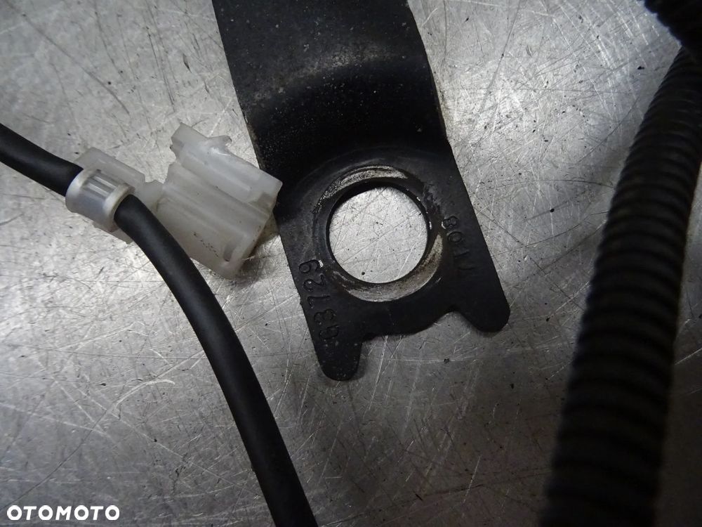 TOYOTA AURIS 06-09 1.4 D4D ZAPINKA PASA PRAWY PRZÓD - 4