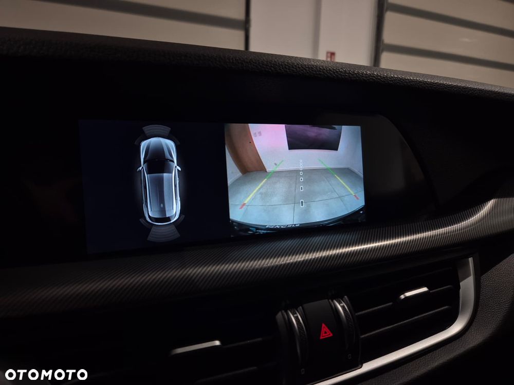 Alfa Romeo Stelvio 2.0 Turbo Veloce Q4 - 13