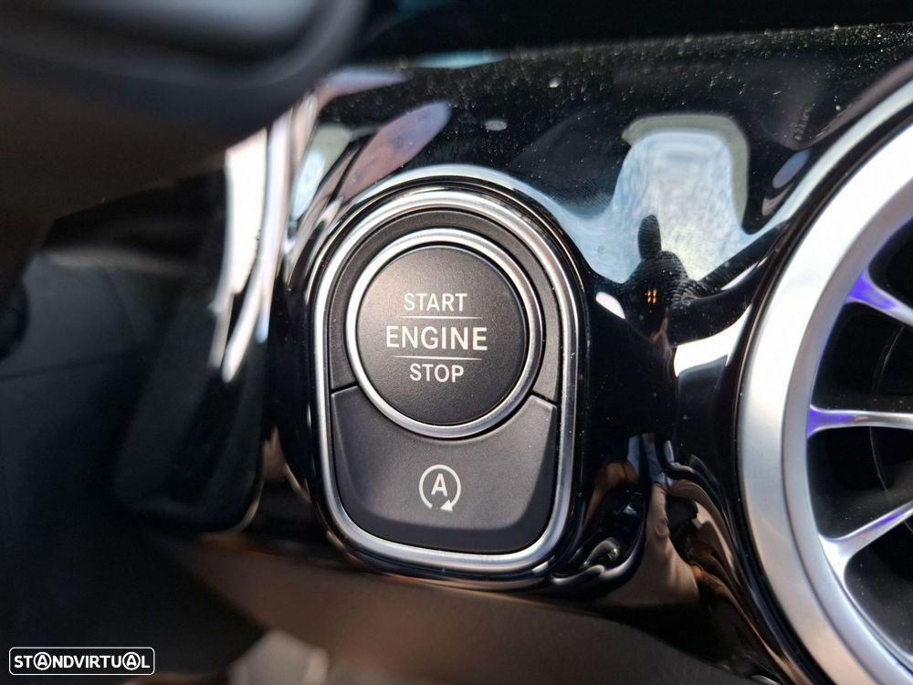 Mercedes-Benz GLA 180 d AMG Line - 18