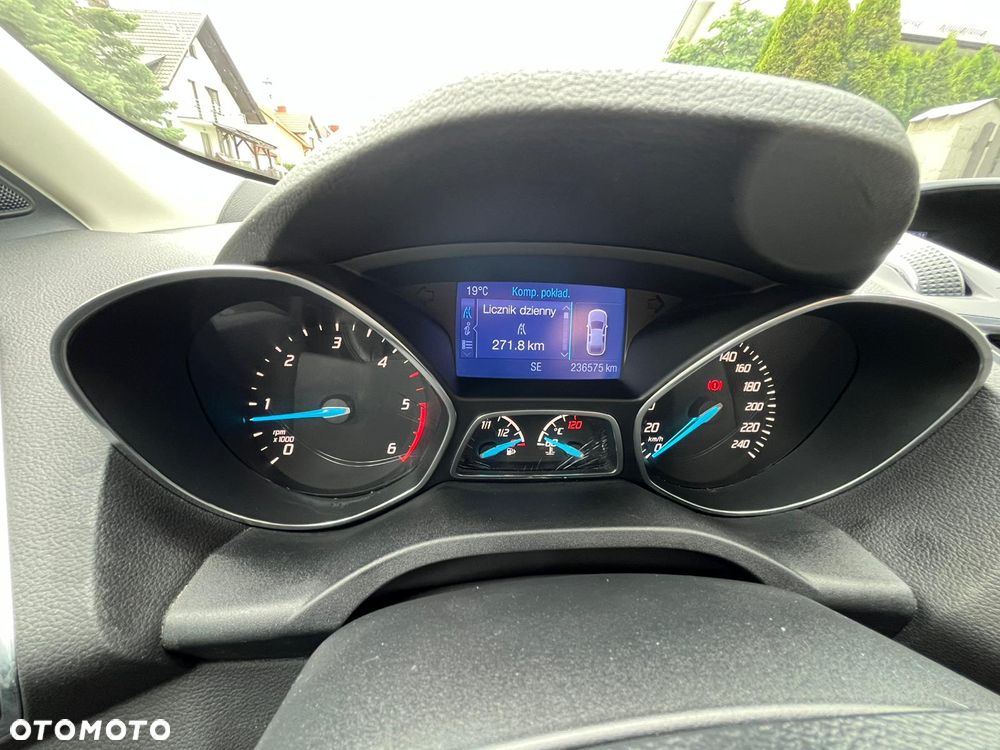 Ford Kuga 2.0 TDCi 4x4 Titanium - 25