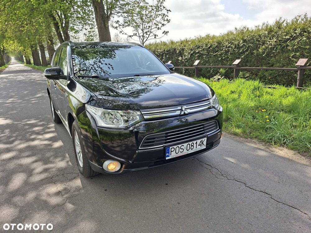 Mitsubishi Outlander Instyle NAVI - 10