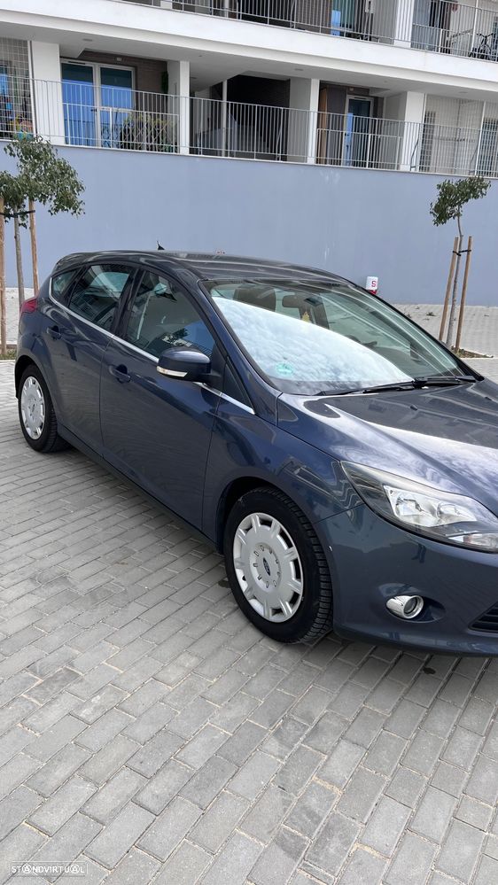 Ford Focus 1.6 EcoBoost S&S Titanium - 6