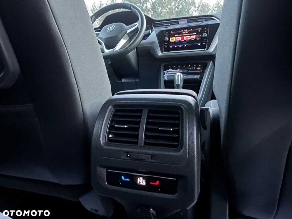 Volkswagen Touran 2.0 TDI SCR DSG Comfortline - 12