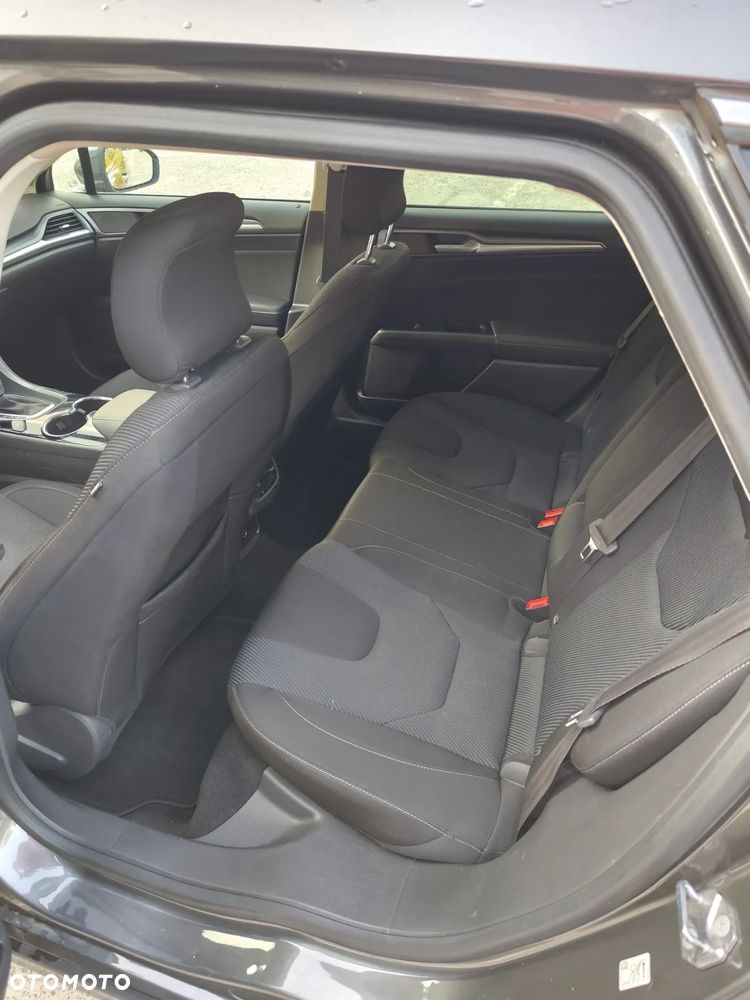 Ford Mondeo 2.0 TDCi Titanium PowerShift - 26