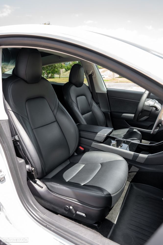 Tesla Model 3 Standard Range Plus RWD - 32