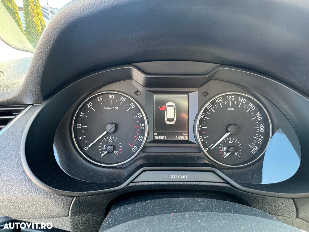 Skoda Octavia 2.0 TDI ELEGANCE - 10