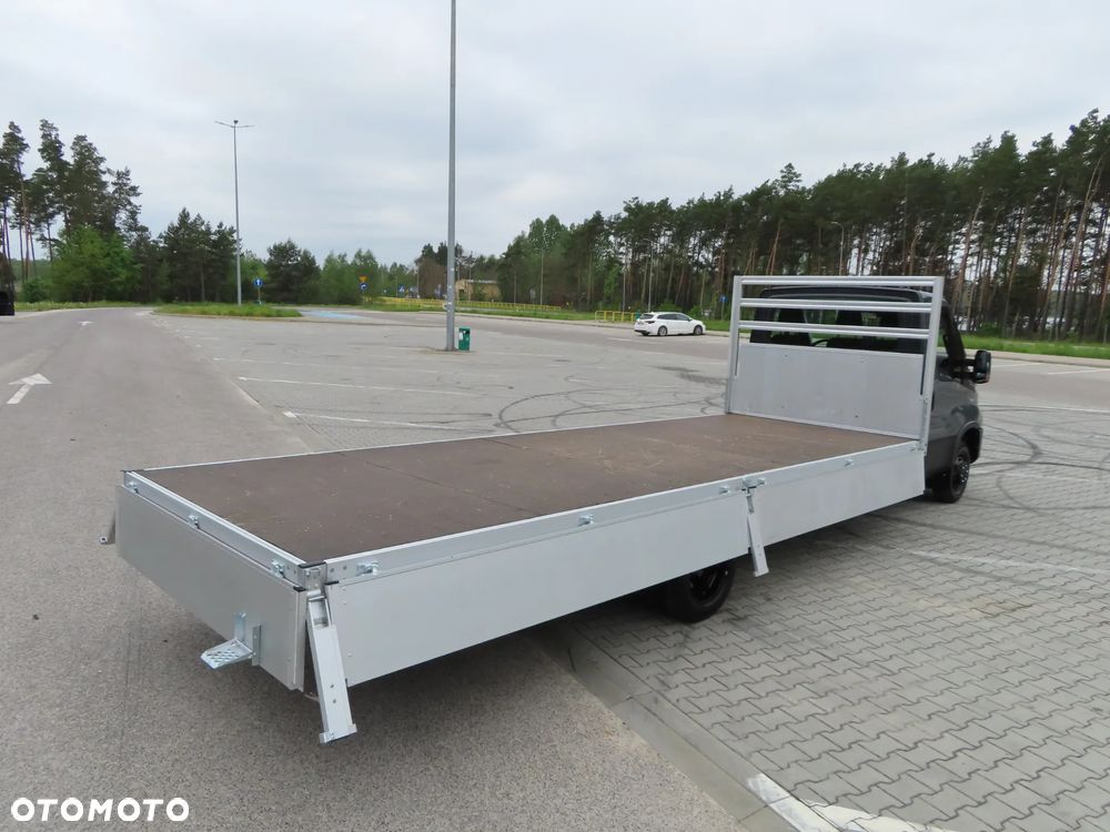 Iveco DAILY 50C18 Hi-Matic Skrzynia 6167 mm 12 Euro Palet WZMACNIANY Rozstaw Osi 4750 mm DMC 3500 KG Zabudowa RomCar Ładowność 840 Kg HAK 3500 Kg Pełna Opcja Wyposażenia Stan Auta Jak Nowy POLECAM - 26