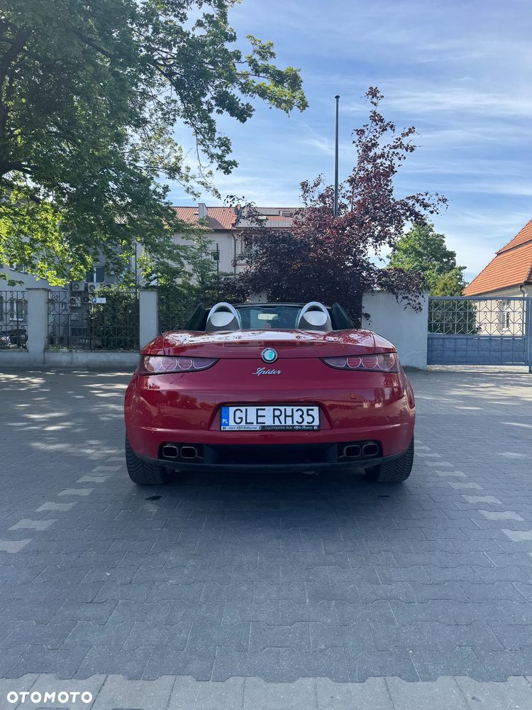 Alfa Romeo Spider 2.4JTDM - 4