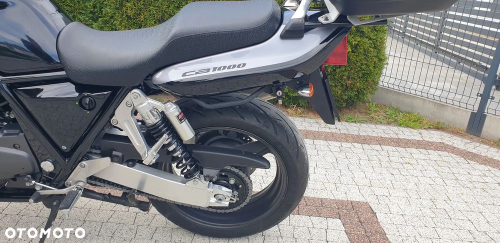 Honda CB - 4