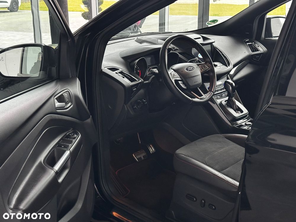 Ford Kuga 2.0 TDCi 4x4 ST-Line - 14