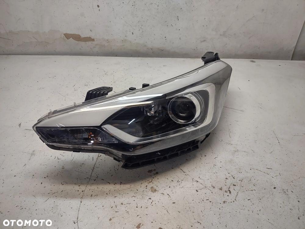 LAMPA SOCZEWKA LED 92101-C8200 HYUNDAI I20 II 2016r. LEWA PRZEDNIA ORYGINAŁ EUROPA