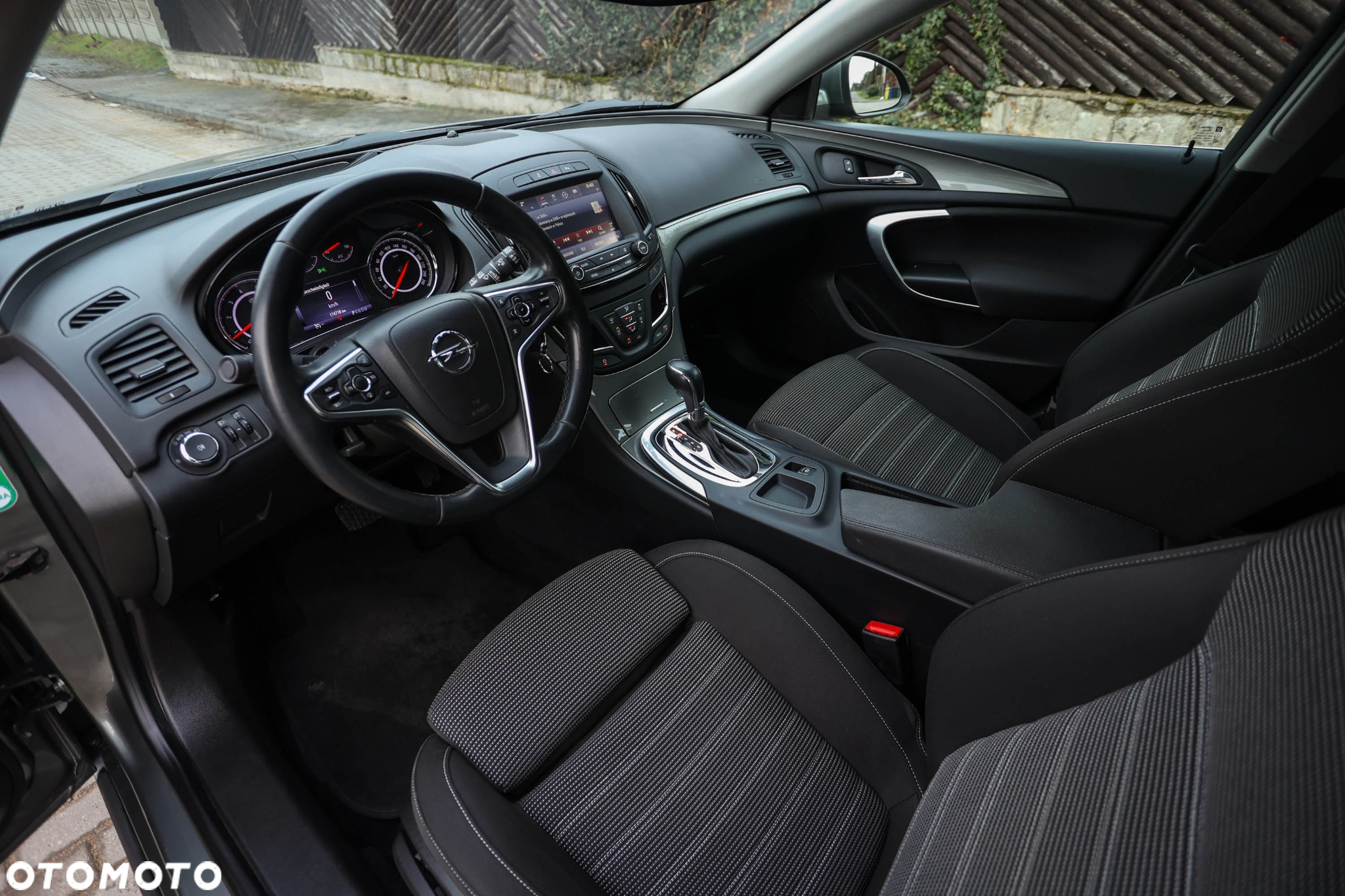 Opel Insignia - 18