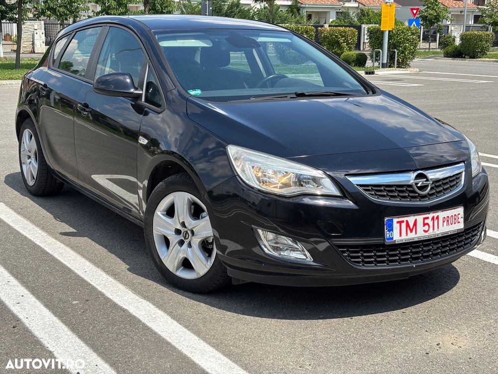 Opel Astra 1.7 CDTi Cosmo - 18