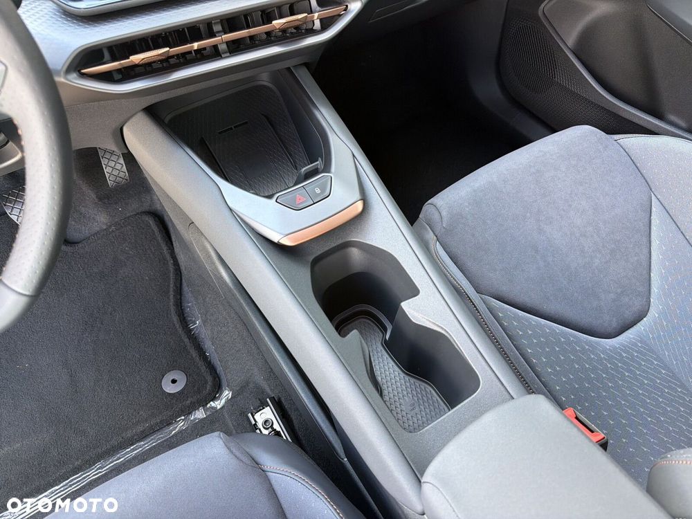 Cupra Raval - 18