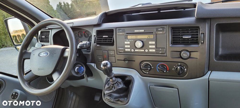 Ford Transit - 11