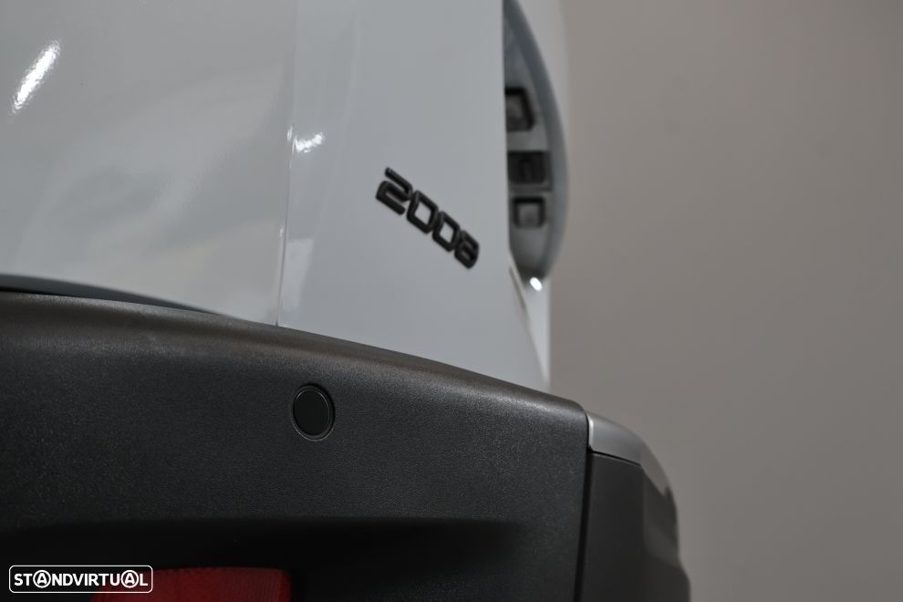 Peugeot 2008 1.2 PureTech Allure - 14