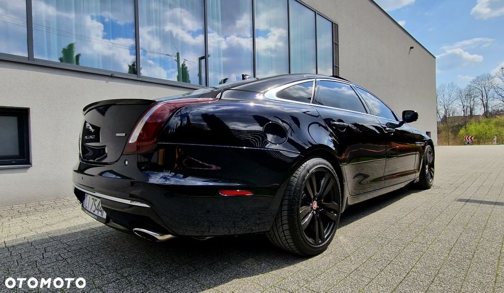 Jaguar XJ 3.0 T LWB Portfolio - 10