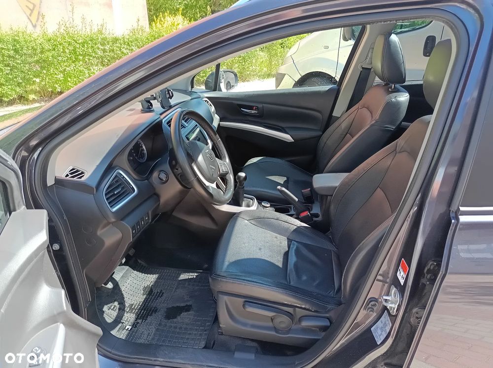 Suzuki SX4 1.6 Premium 4WD - 17