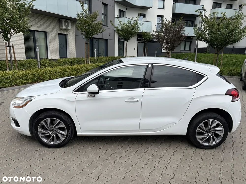 Citroën DS4 e-HDi 115 Chic - 7