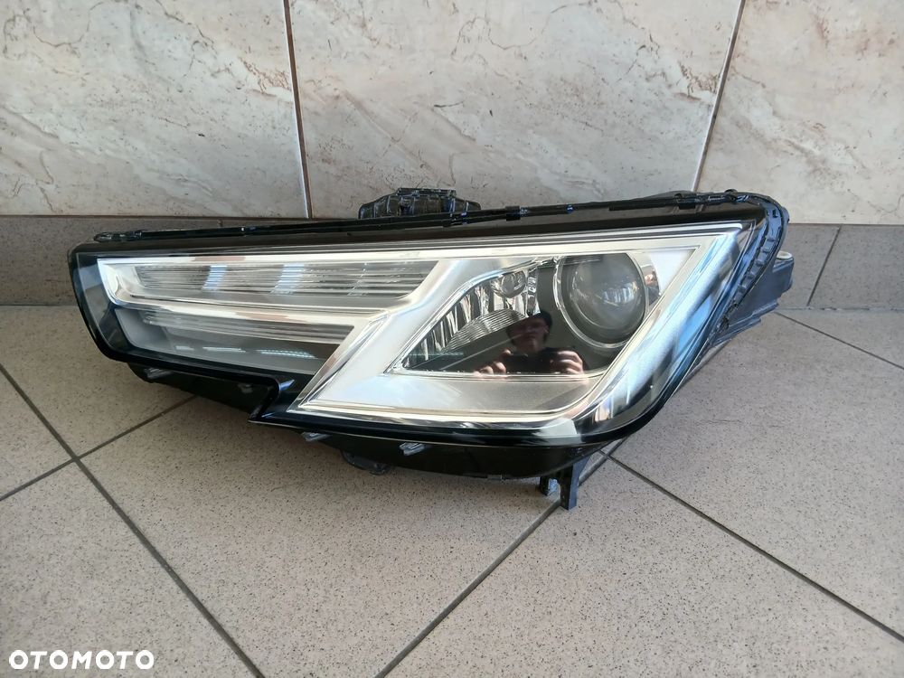 Audi A4 B9 8W Lampa Przednia lewa Xenon  8W0941005 - 1