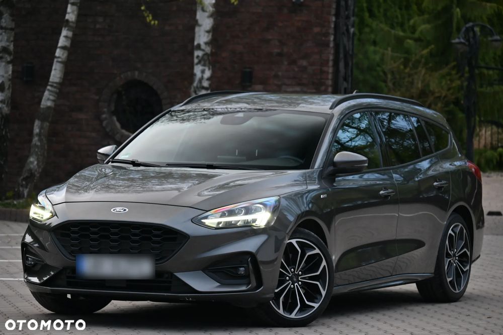 Ford Focus 1.5 EcoBoost ST-Line - 1