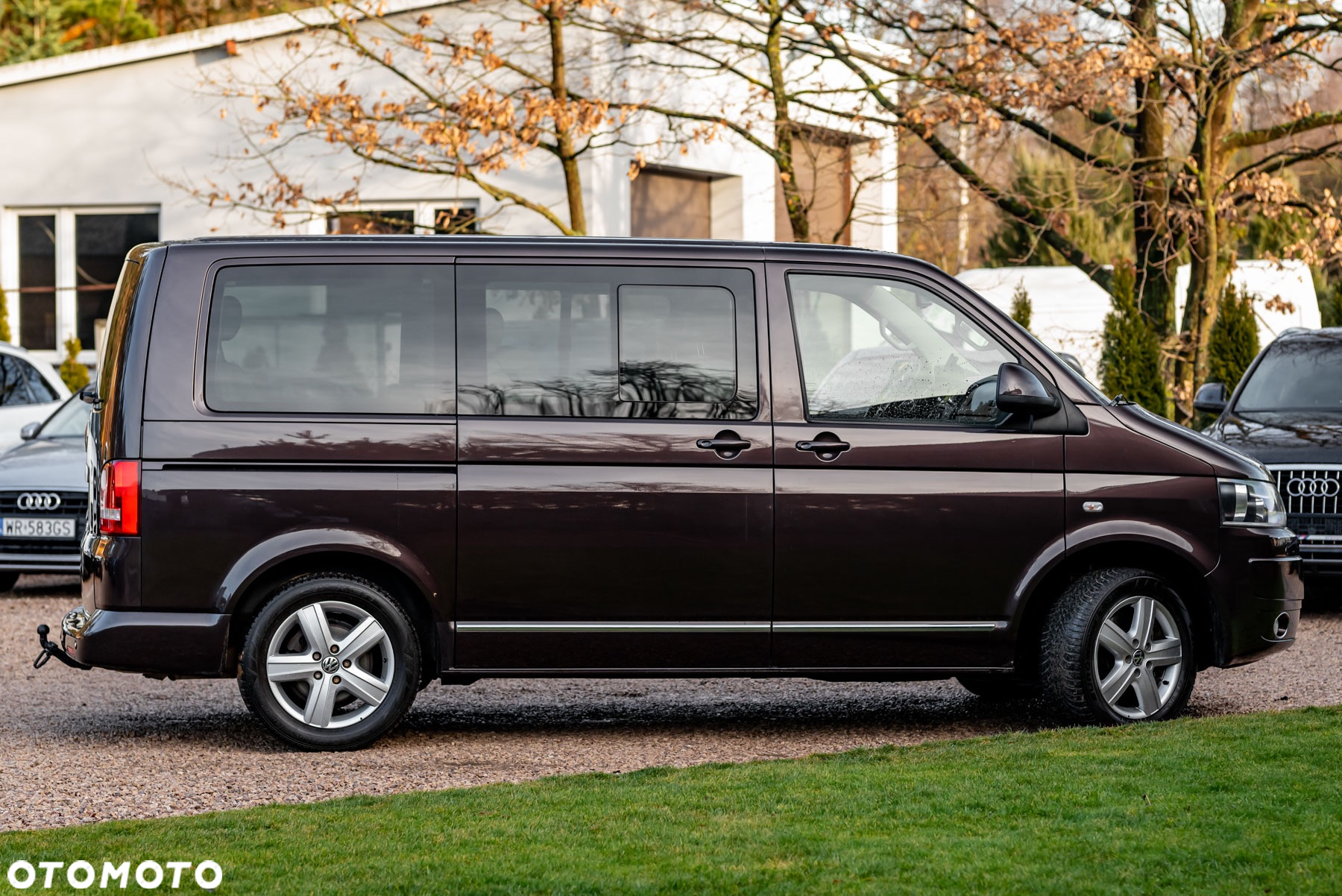 Volkswagen Multivan - 11