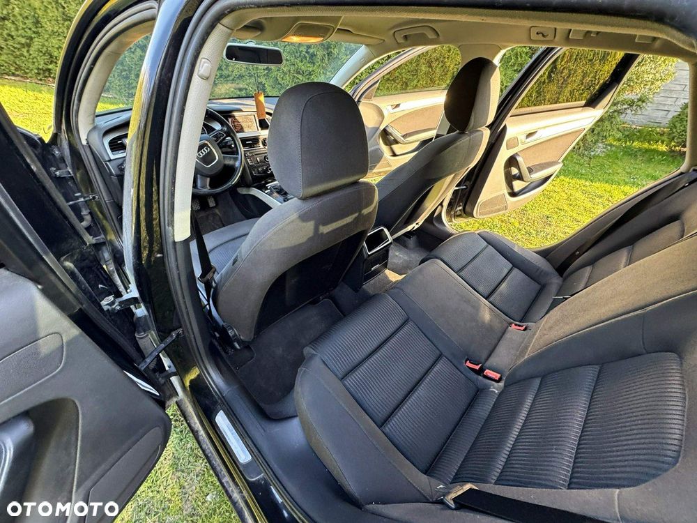 Audi A4 Avant 2.0 TDI DPF Ambiente - 16