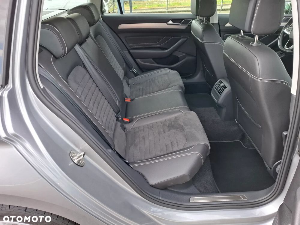 Volkswagen Passat 1.5 TSI EVO Elegance DSG - 13