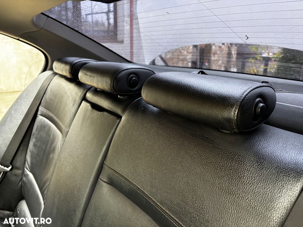 BMW Seria 3 320d EfficientDynamics Edition - 14