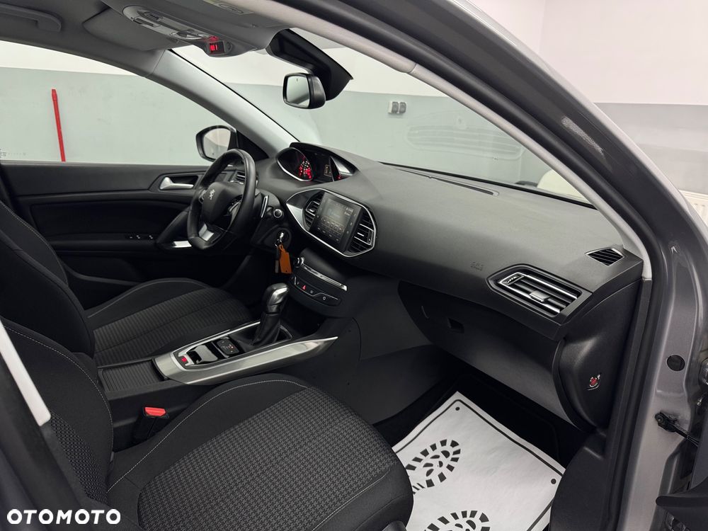 Peugeot 308 BlueHDi 130 EAT6 Stop & Start Active - 30