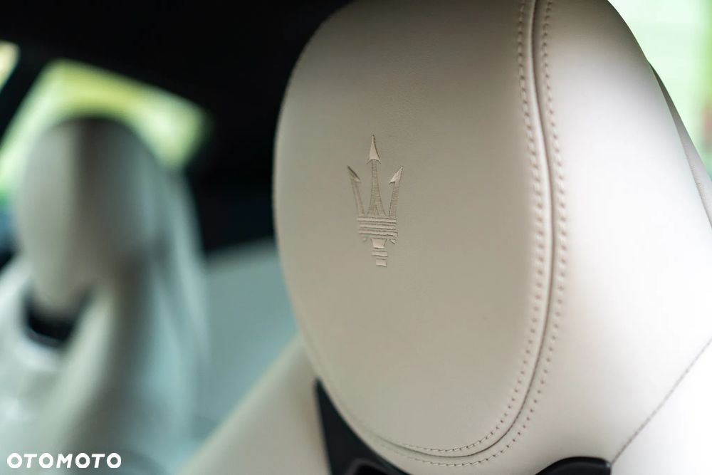 Maserati GranTurismo - 22