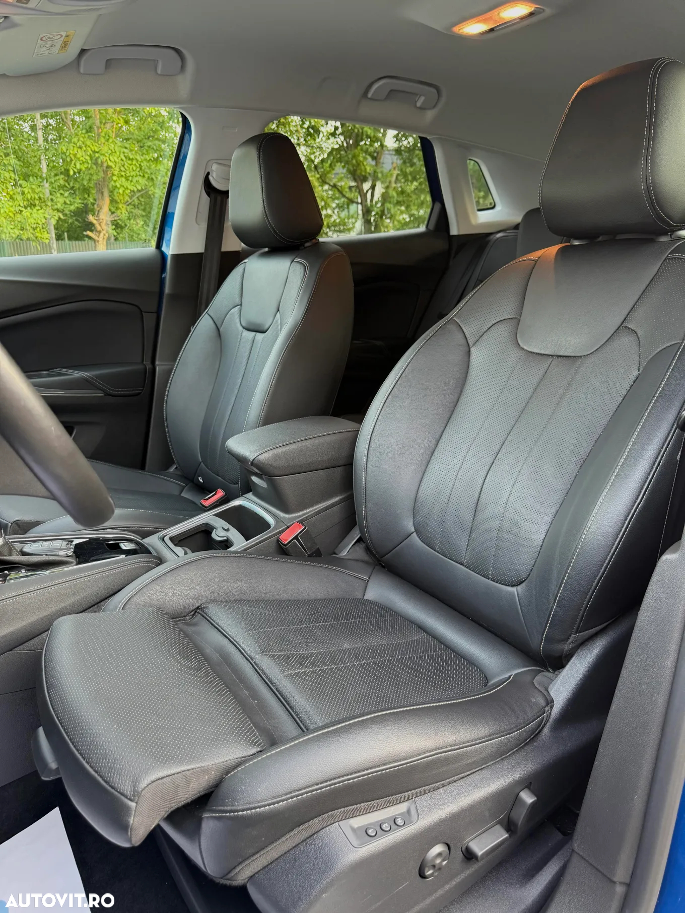 Opel Grandland X 2.0 START/STOP Aut. Ultimate - 16