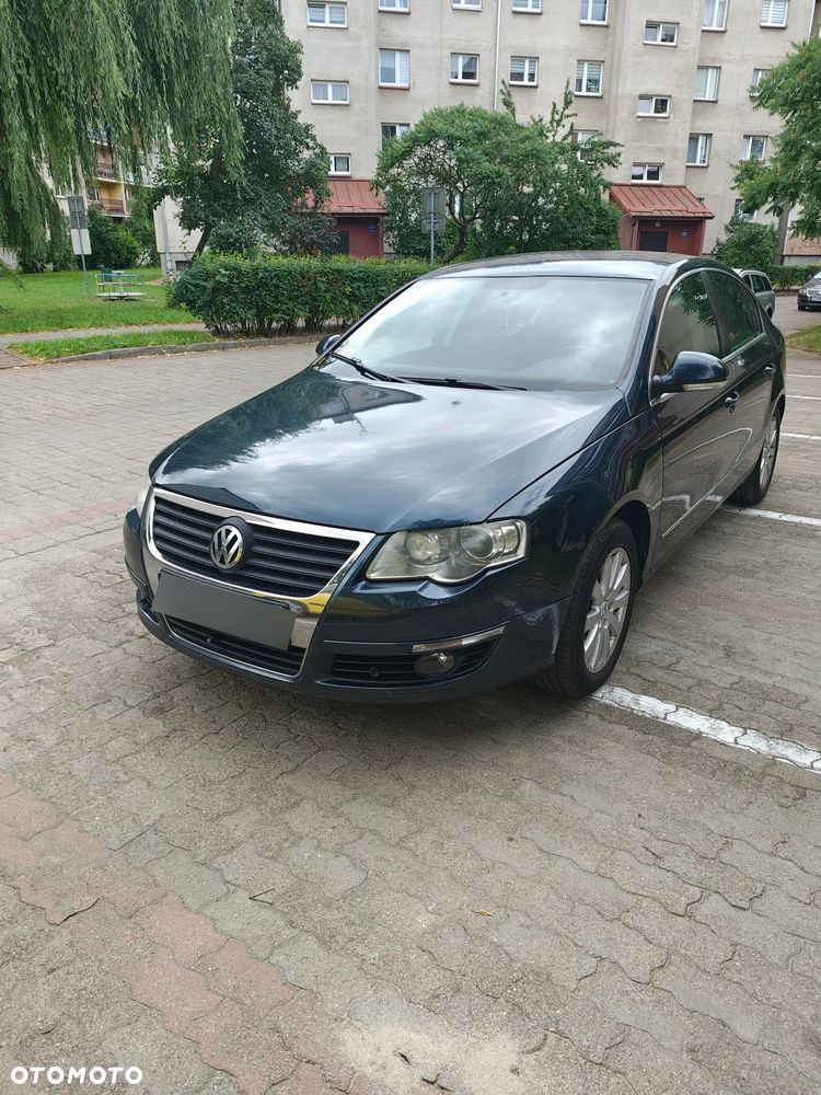 Volkswagen Passat 1.8 TSI Comfortline - 1