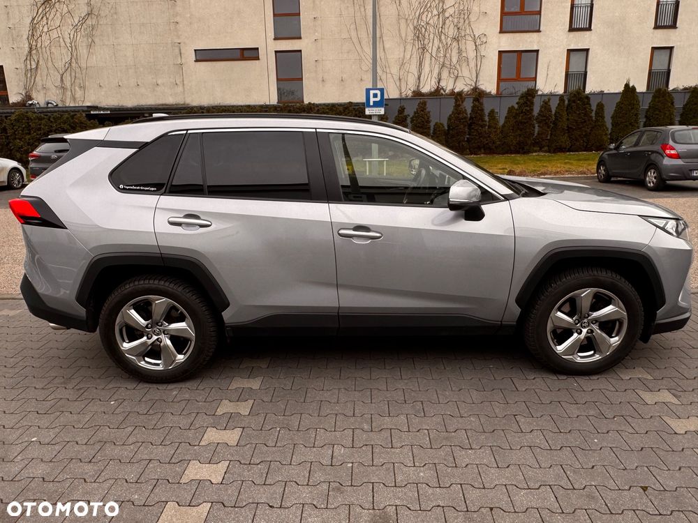 Toyota RAV4 - 4