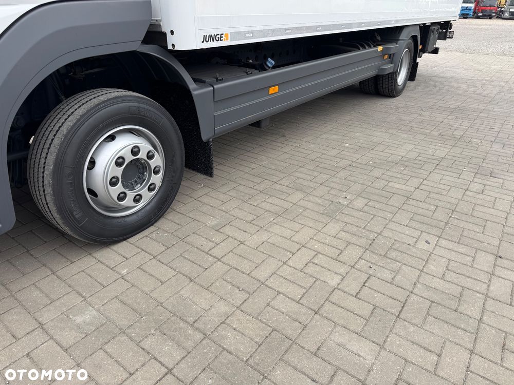 Mercedes-Benz ATEGO - 24