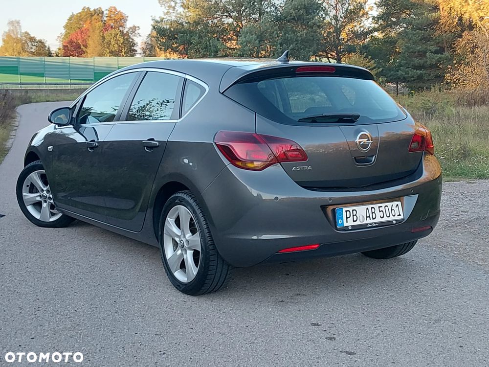 Opel Astra - 23