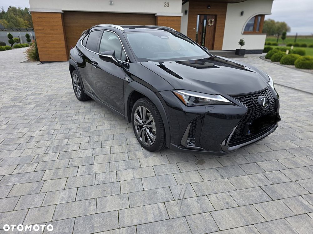 Lexus UX