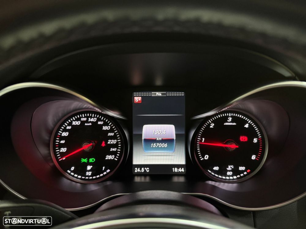 Mercedes-Benz C 200 d AMG Line - 33