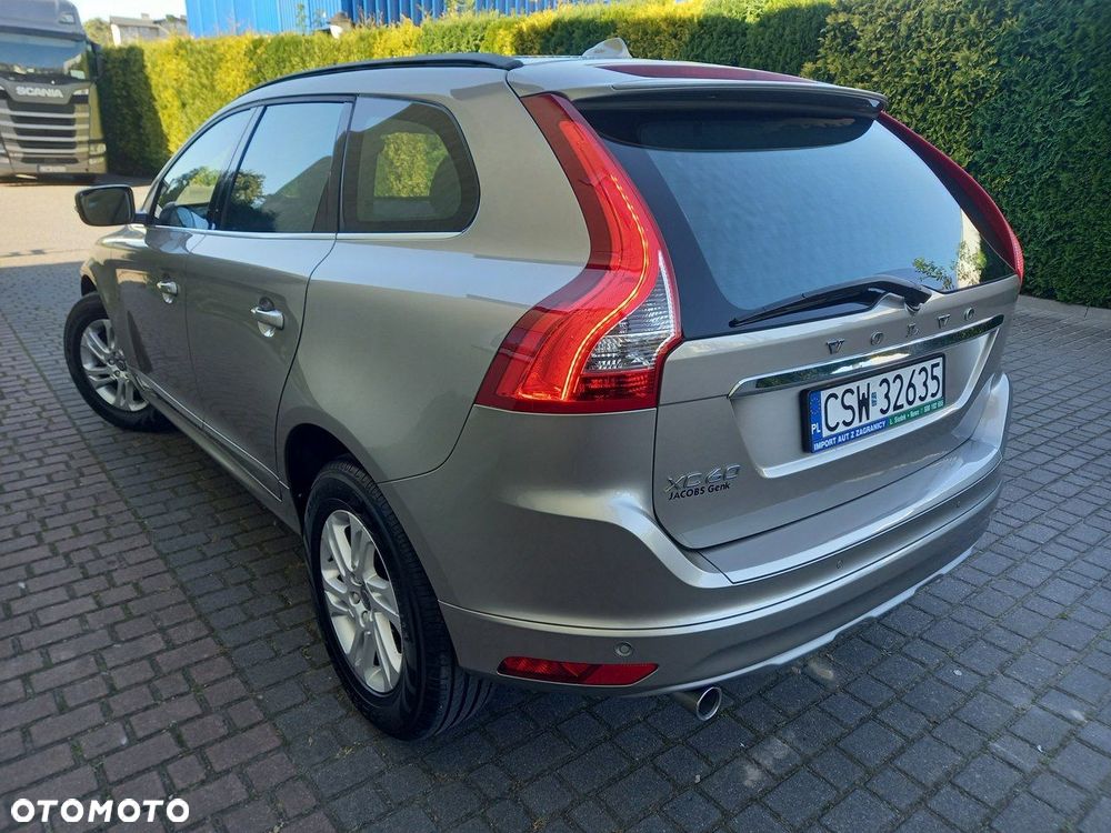Volvo XC 60 D3 Geartronic Momentum - 9