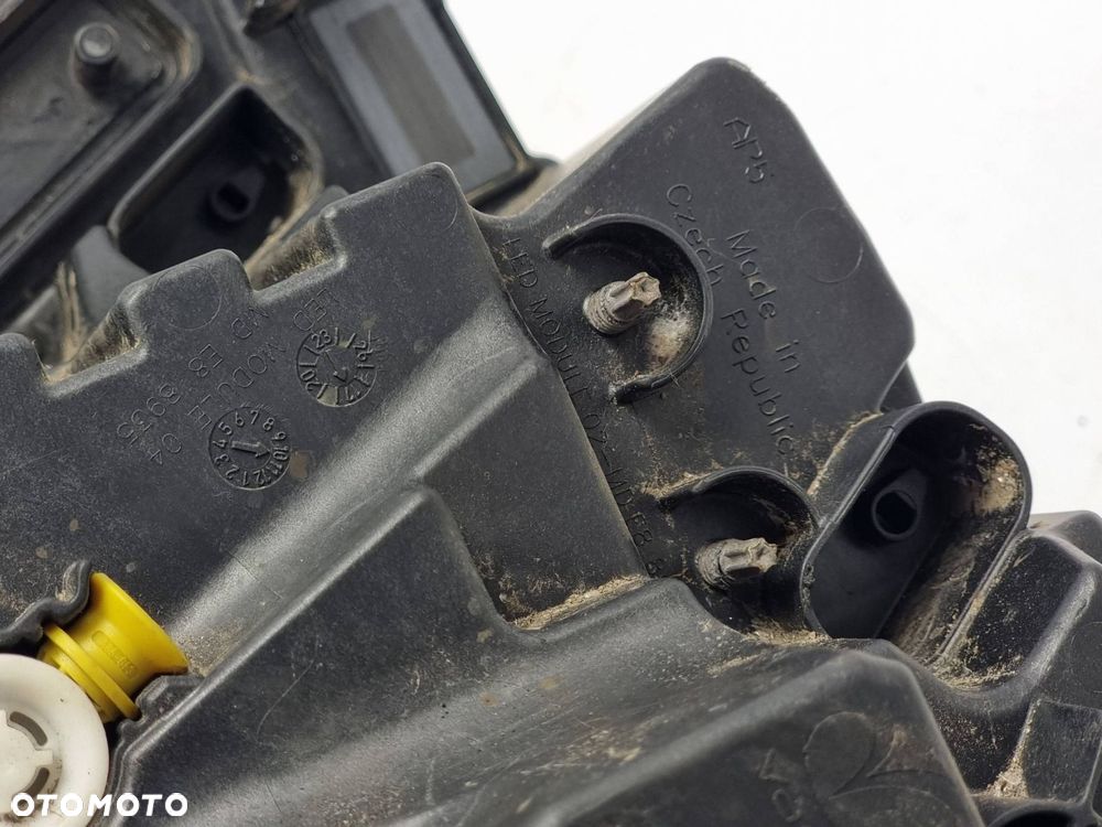 LAMPA PRAWA PRZÓD SKODA KAROQ 57B941016C - 9