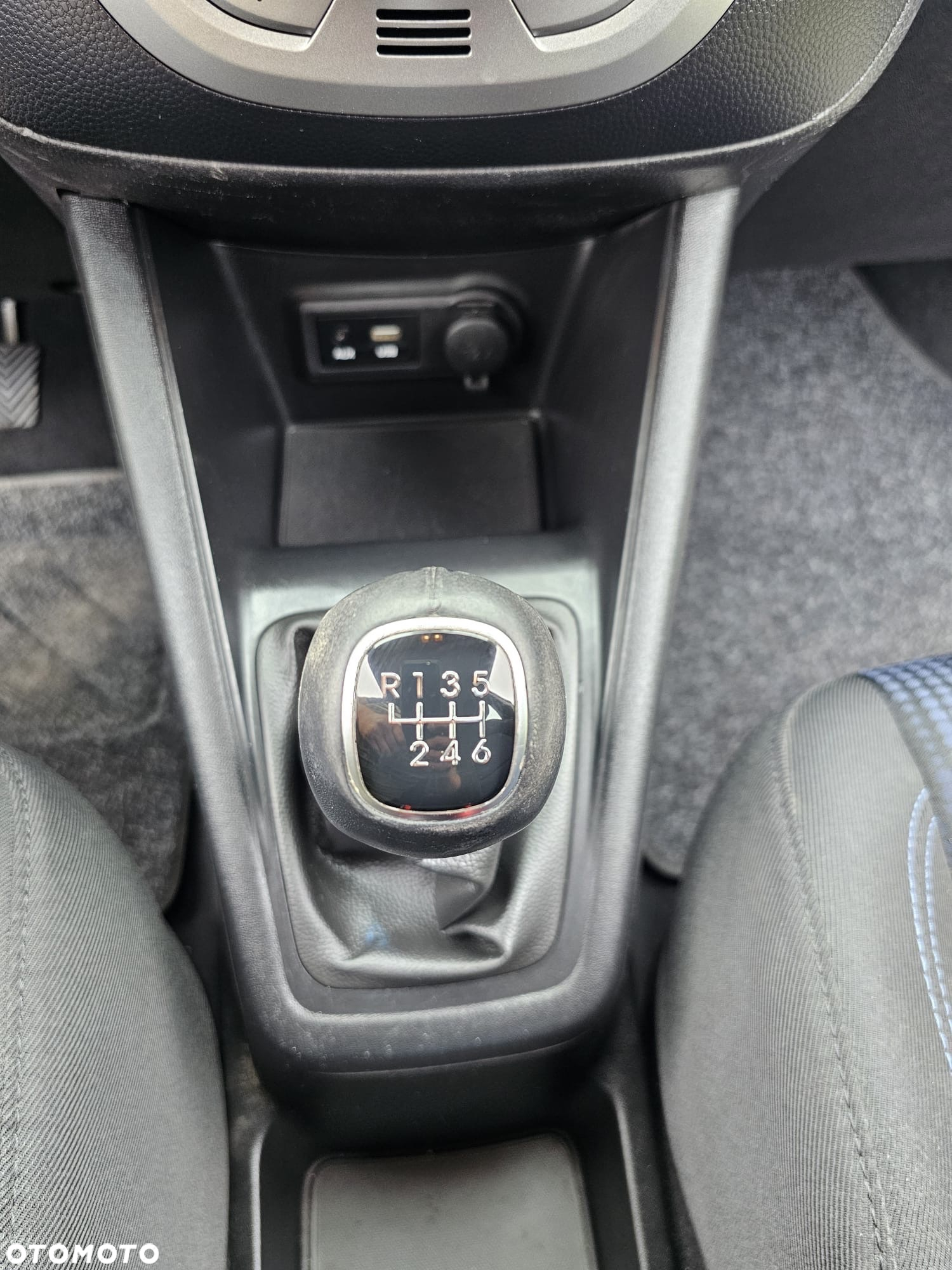 Hyundai ix20 1.4 CRDi BlueDrive Comfort - 20