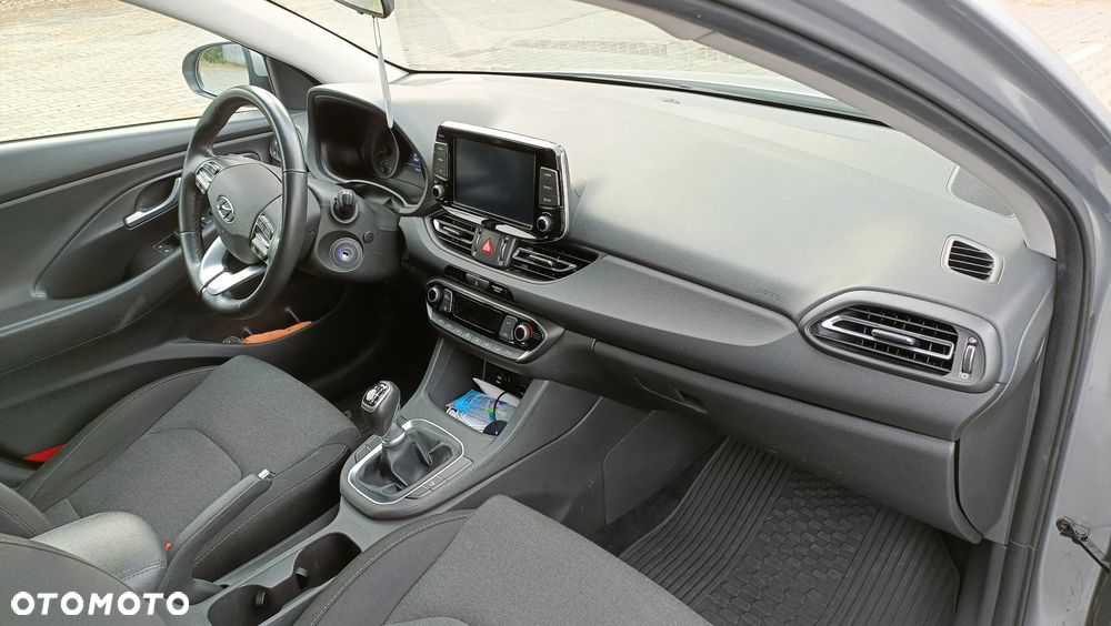 Hyundai i30 1.5 DPI Comfort - 8