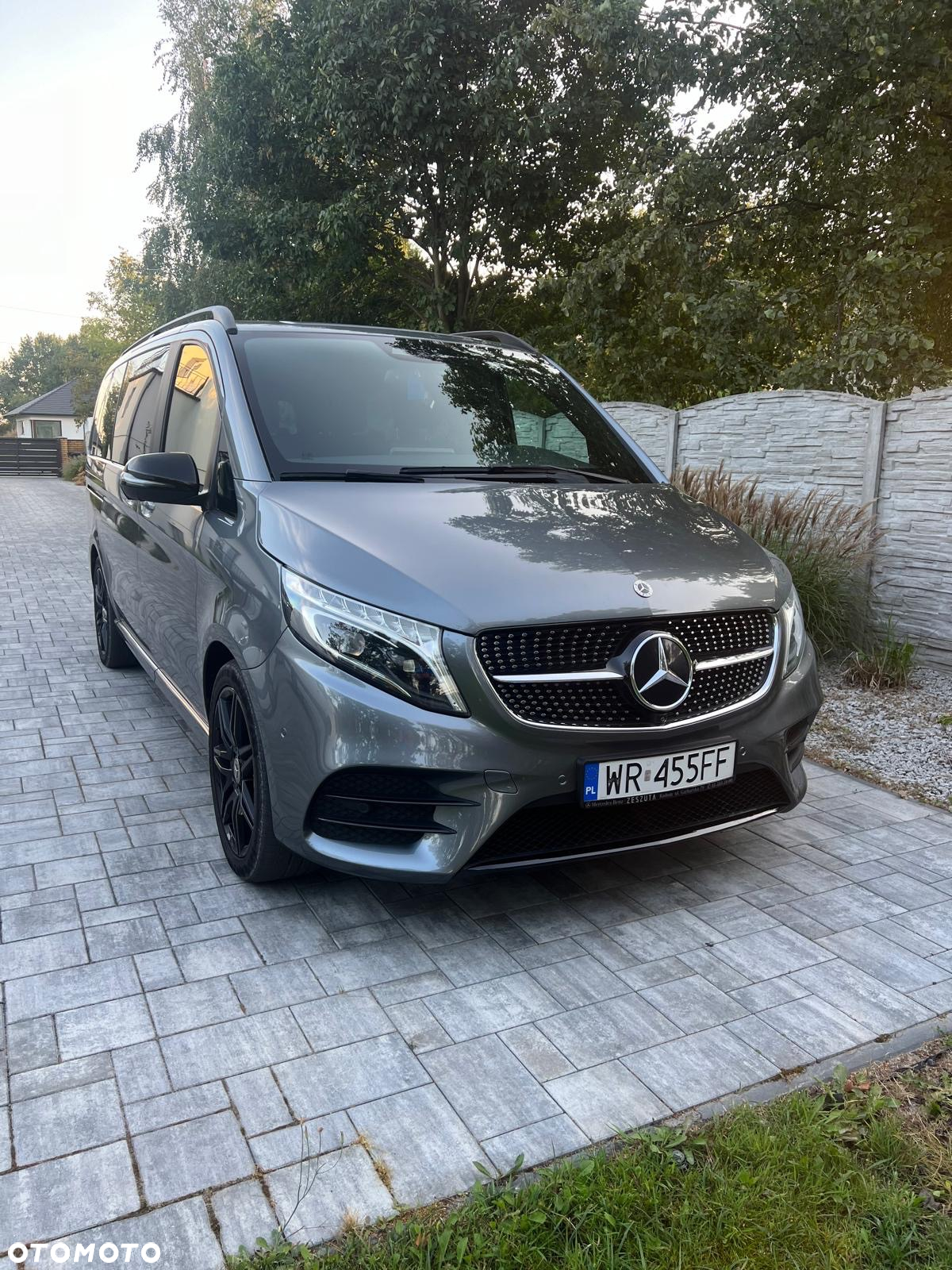 Mercedes-Benz Klasa V 300 d Exclusive 9G-Tronic (d³ugi) - 2