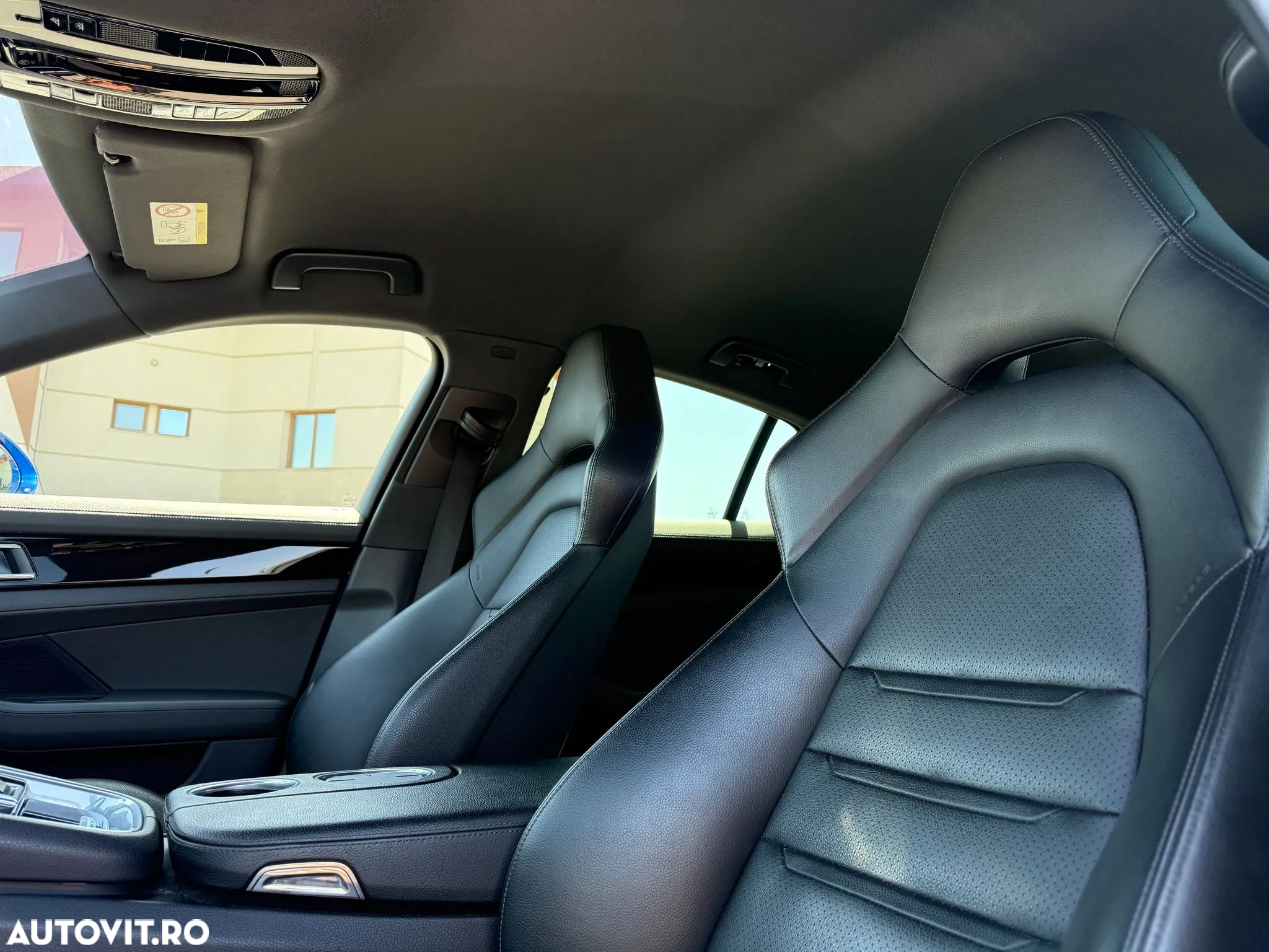 Porsche Panamera - 25