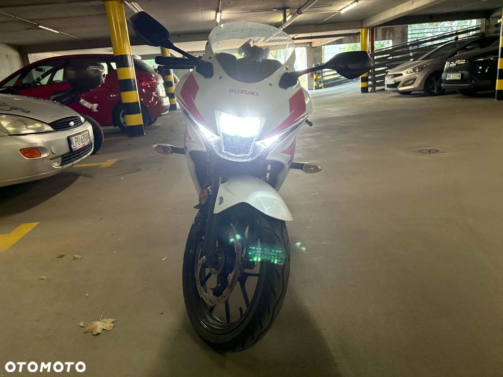 Suzuki GSX-R - 2