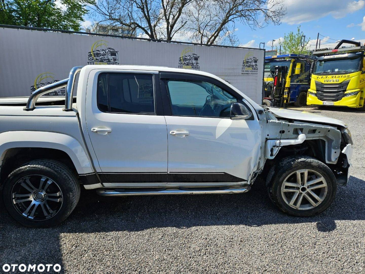 Volkswagen Amarok - 15