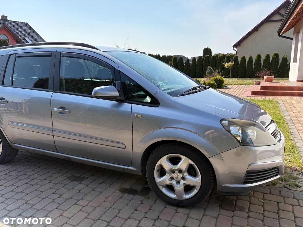 Opel Zafira 1.8 - 8