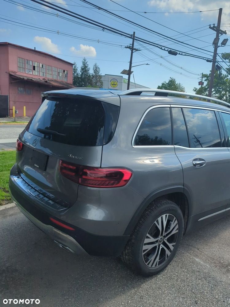 Mercedes-Benz GLB 250 4Matic 8G-DCT Progressive Advanced - 11